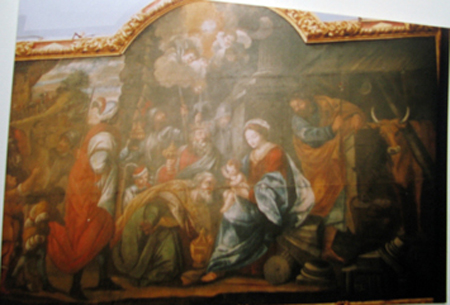 fig. 2 Anonyme, Adoration des rois, milieu du XVIIIe siècle, huile sur toile, H. 250 (350 dans la partie centrale) ; L. 450 cm, Viver-de-la-Sierra (province de Saragosse), ermitage Notre-Dame-du-Prado. © D.P.Z. fig. 2 Anonyme, Adoration des rois, milieu du XVIIIe siècle, huile sur toile, H. 250 (350 dans la partie centrale) ; L. 450 cm, Viver-de-la-Sierra (province de Saragosse), ermitage Notre-Dame-du-Prado. © D.P.Z.