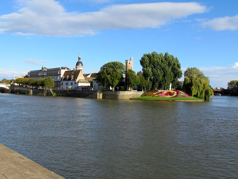 Vue général de l'île Saint-Laurent, Châlon-sur-Saône, Droits réservés, Wikicommons Vue général de l'île Saint-Laurent, Châlon-sur-Saône, Droits réservés, Wikicommons