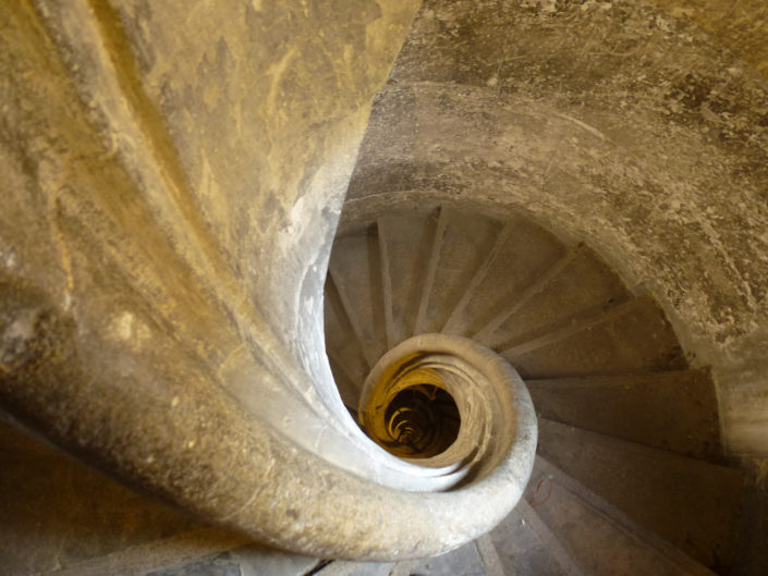 Escalier, église Saint-Sulpice Paris, Servandoni escalier en vis église Saaint-sulpice, Paris
